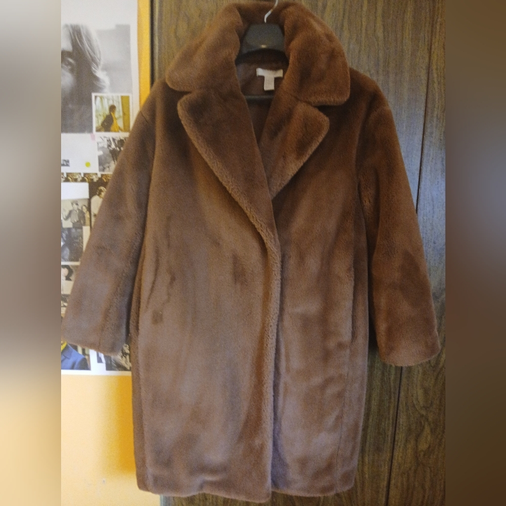 H&M Luxurious Tan Faux Fur Coat Sz Small - Picture 2 of 10